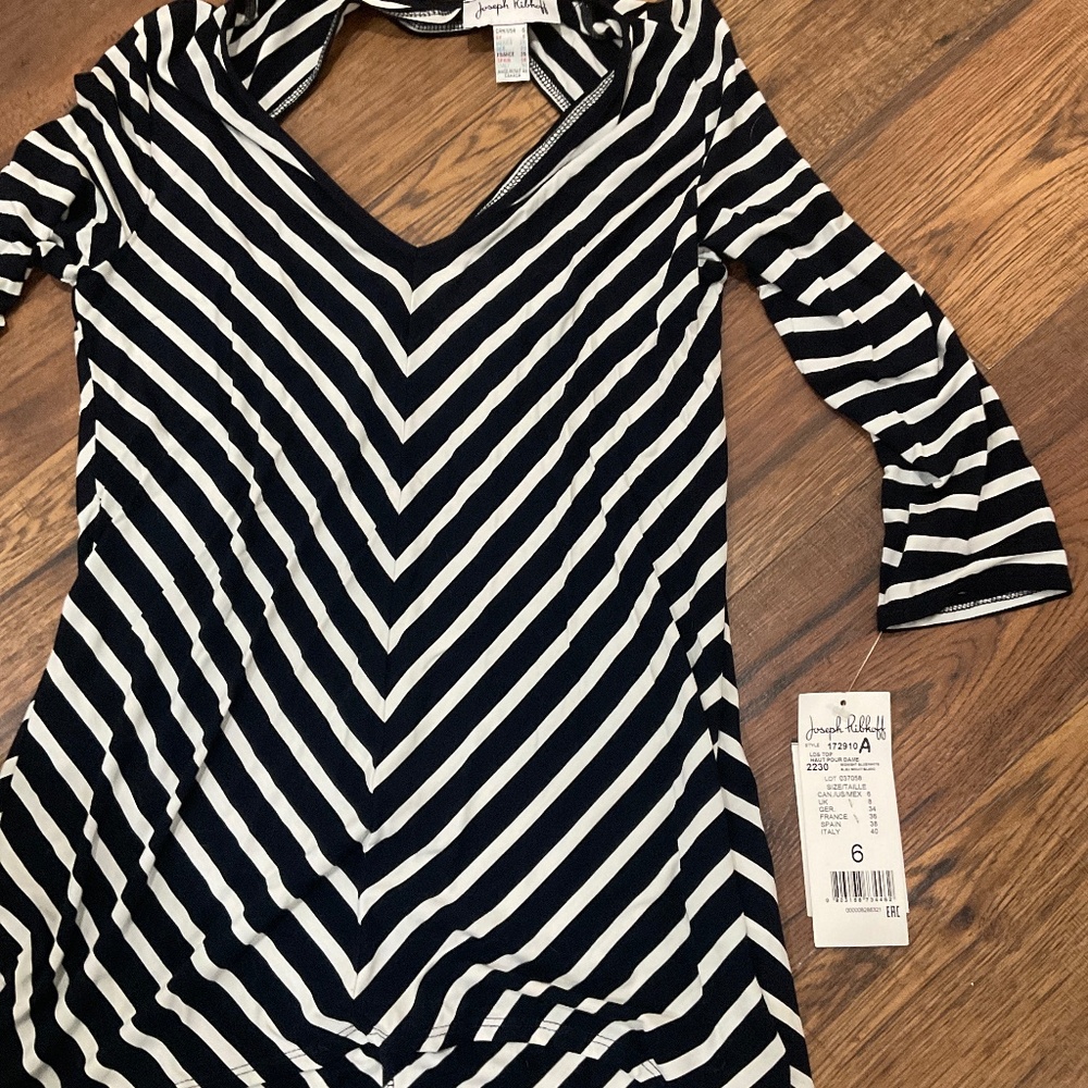 JOSEPH RIBKOFF  HIGH LOW  BLACK WHITE STRIP TOP SIZE 6 NWT